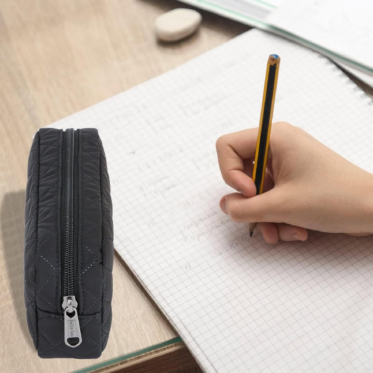 Della Gao Small Pencil Case Large Capacity Pencil Pouch Marker Pen Bag Coin Pouch Office Stationery Organizer (Black sewing)