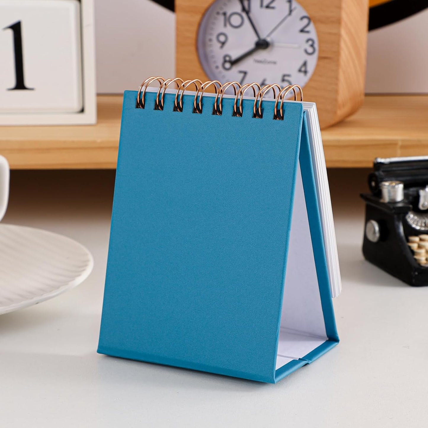 Mini Desk Calendar 2025-2026 - Runs From July 2025 until Dec 2026, 18-Month Small Desktop Calendar 250gsm Thick Paper Twin-Wire Binding for Home or Office (Blue)