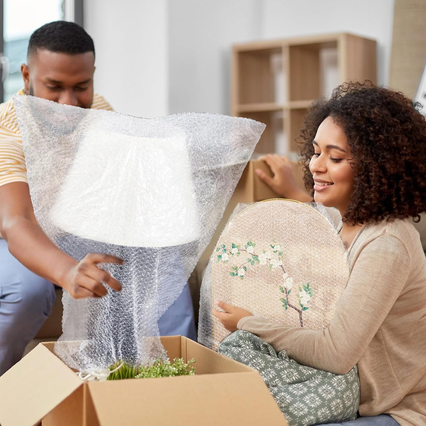 5 Pack 26 * 30 Inch Extra Large Bubble Pouches Clear Bubble Pouch Wrap Bags for Packing Shockproof Cushioning Wrap Bag for Shipping Moving Fragile Dishes China Plates Painting Fragile Items