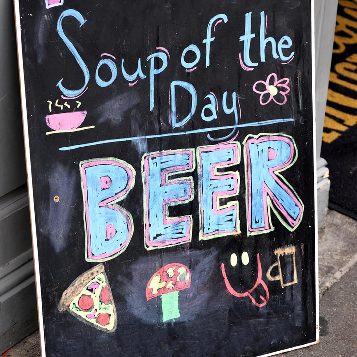 Colored Chalk with Magnetic Eraser, 80PCS Low Dust Chalks Stick Bulk for Chalkboard Blackboard Non-Toxic