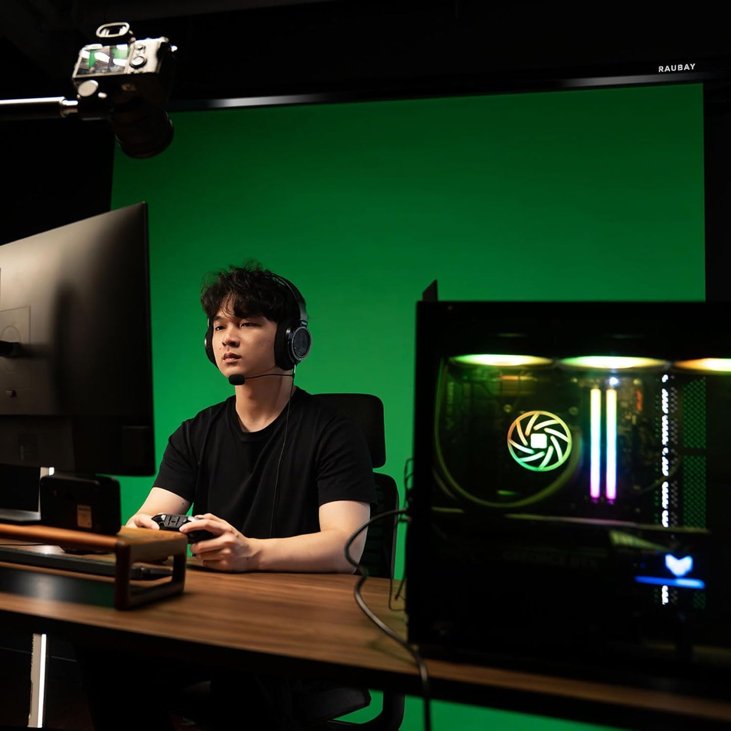 RAUBAY Motorized Pull Down Green Screen - 78.7" x 86.6" Collapsible Wall-Mount Background for Professional Video Production, Chroma Key Backdrop for YouTube, TikTok, Streaming, Video Conferencing