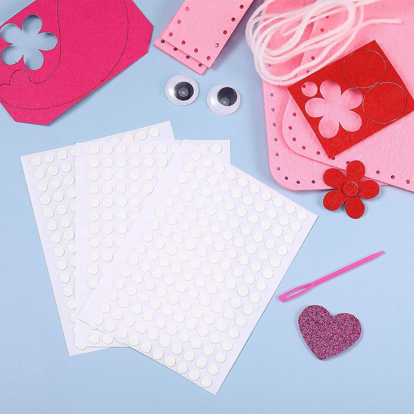 Zonon 3000 Pcs Double Sided Adhesive Dots Clear Glue Point Tape Stickers Balloon Glue Round Mini No Traces Adhesive Sticker Dot Sticker for Classroom Decor Craft DIY Office (0.24 Inch/ 6 mm)